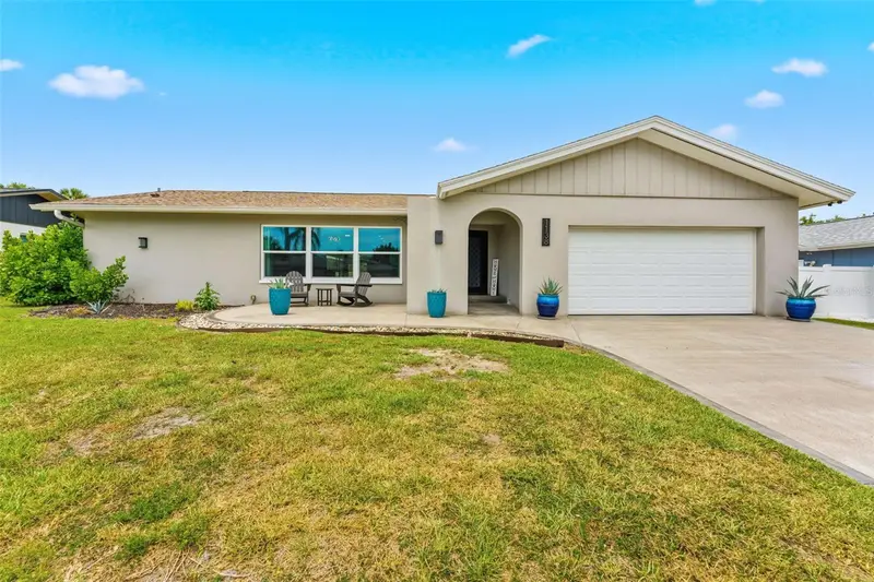 1138 Pelican Pl, FL