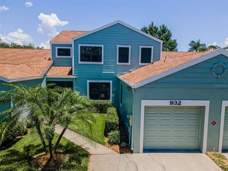932 Myakka Ct Ne, FL