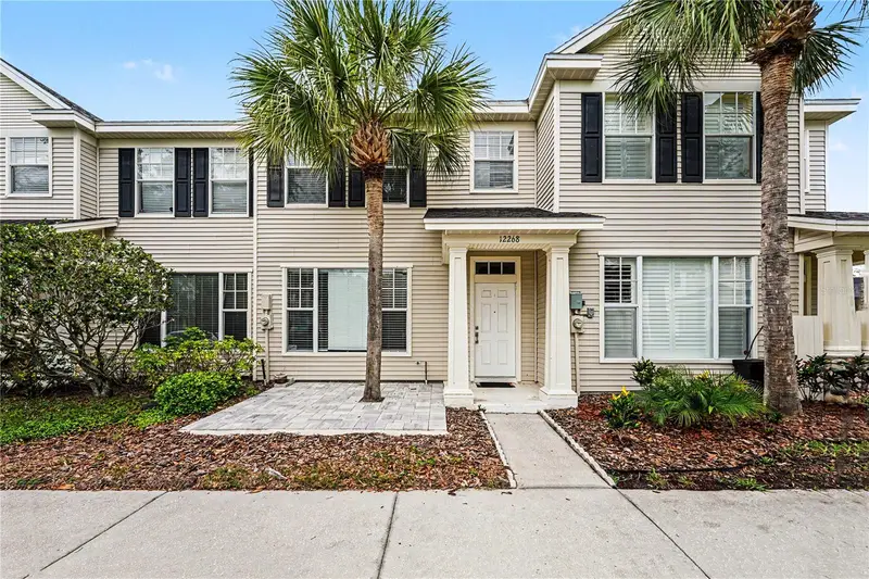 12268 Country White Cir, FL