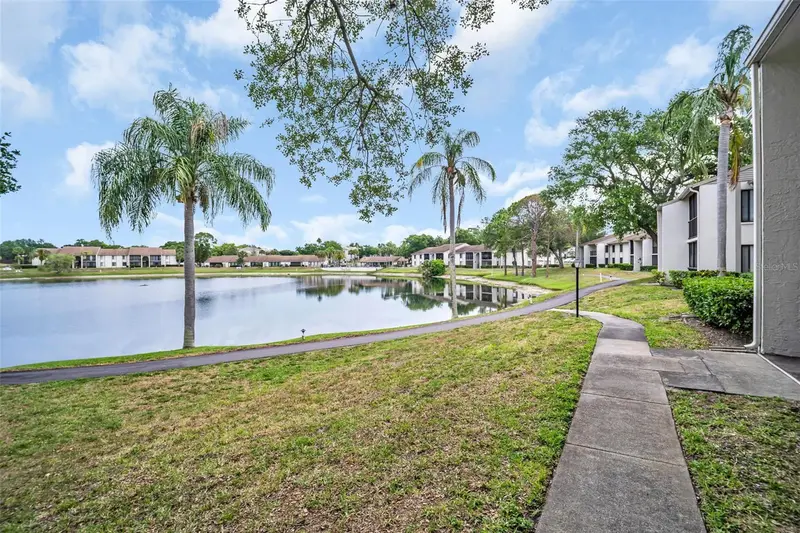 2523 Pine Ridge Way S #C2, FL