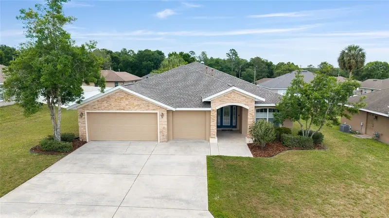 915 Se 69th Ave, FL