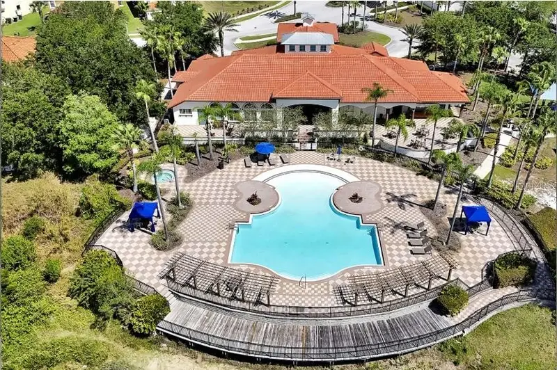 502 Viola Dr, FL