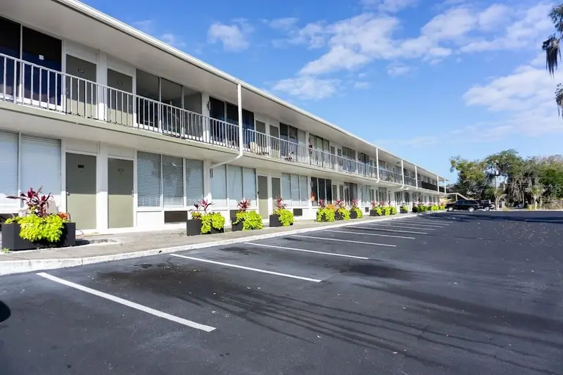 515 Bon Air St #235, FL