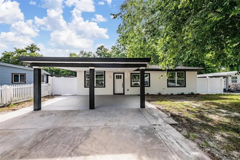 134 Emerald Ln, FL