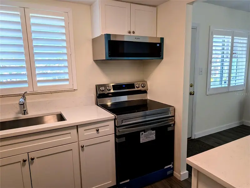 5862 Welcome Rd ##J-25, FL