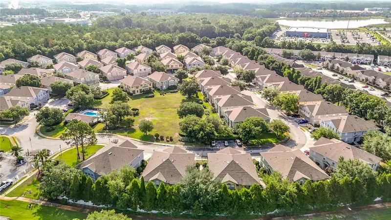 27901 Pleasure Ride Loop, FL