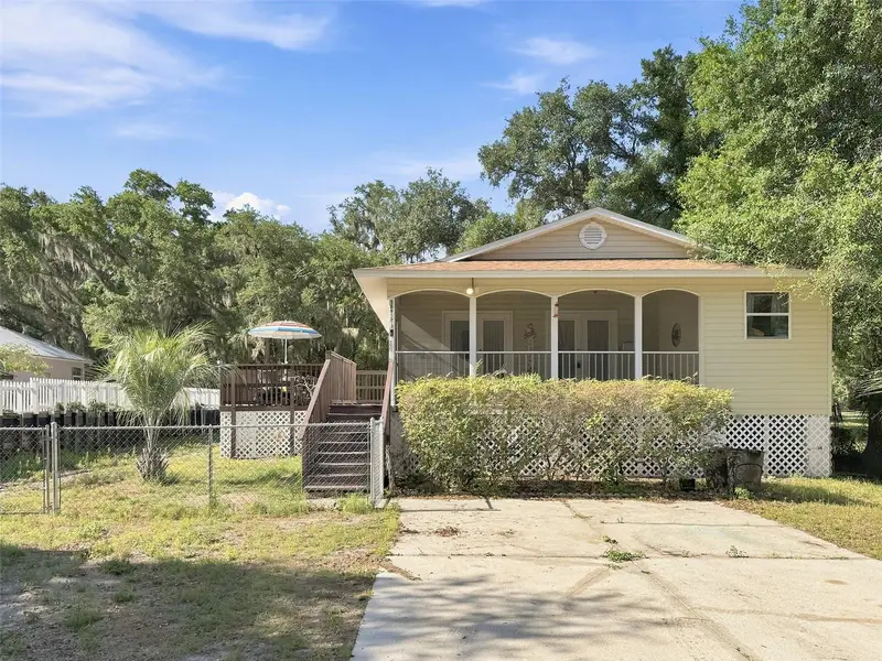 38932 Central Ave, FL