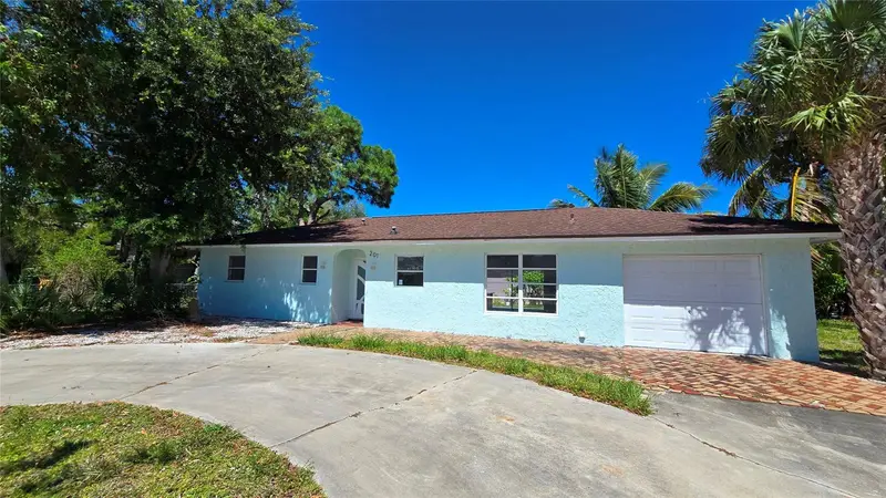 201 Marco Lake Dr, FL