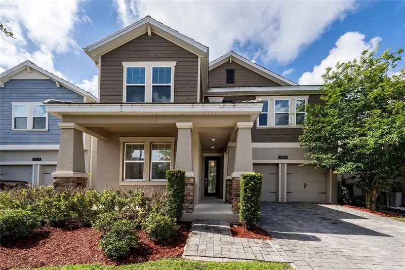 12066 Grammar Ln, FL