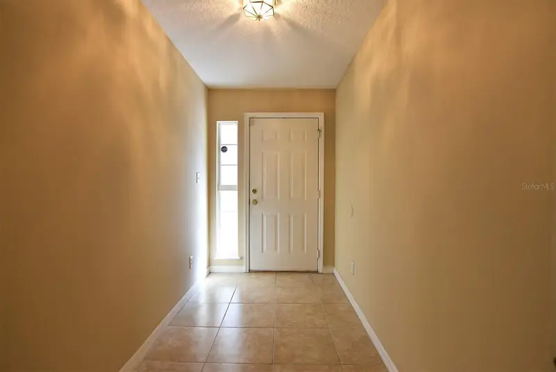 1066 Dolphin Dr, FL