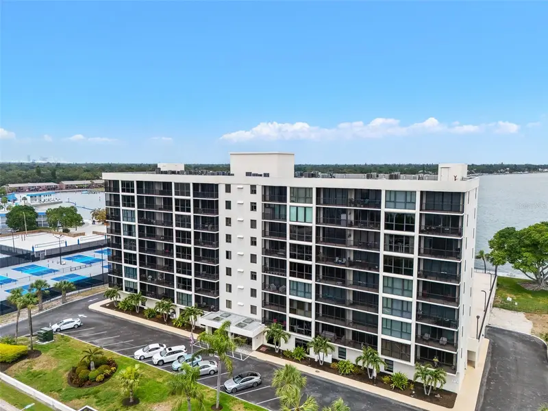 7100 Sunshine Skyway Ln S #701, FL