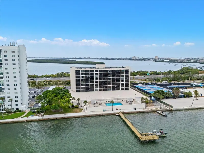 7100 Sunshine Skyway Ln S #701, FL