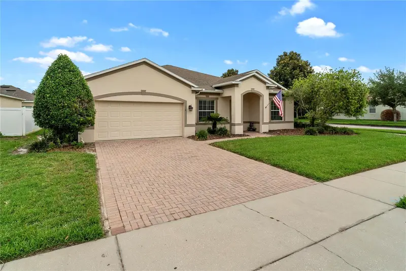 729 Meadow Glade Dr, FL
