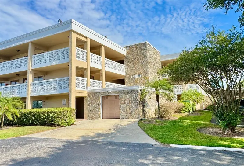 5080 Locust St Ne #219, FL