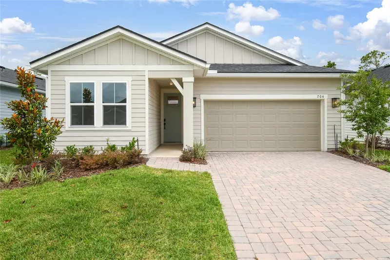 204 Enclave Ave, FL
