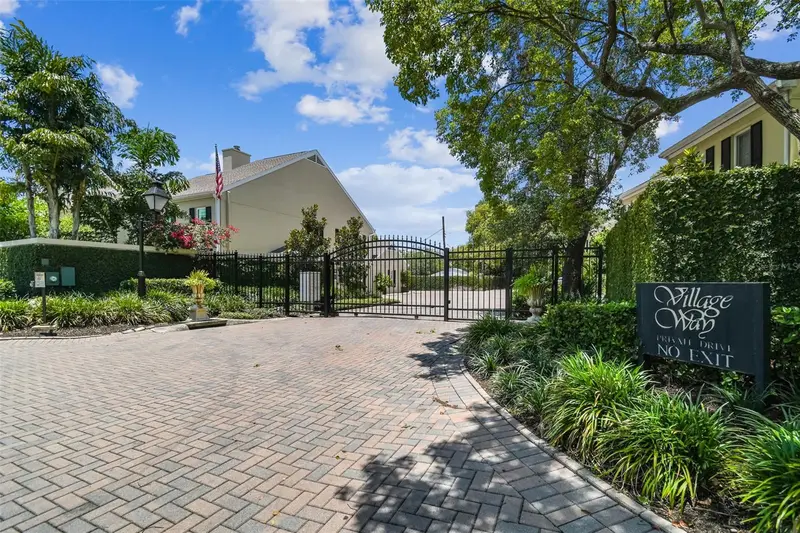 3530 Village Way #3, FL