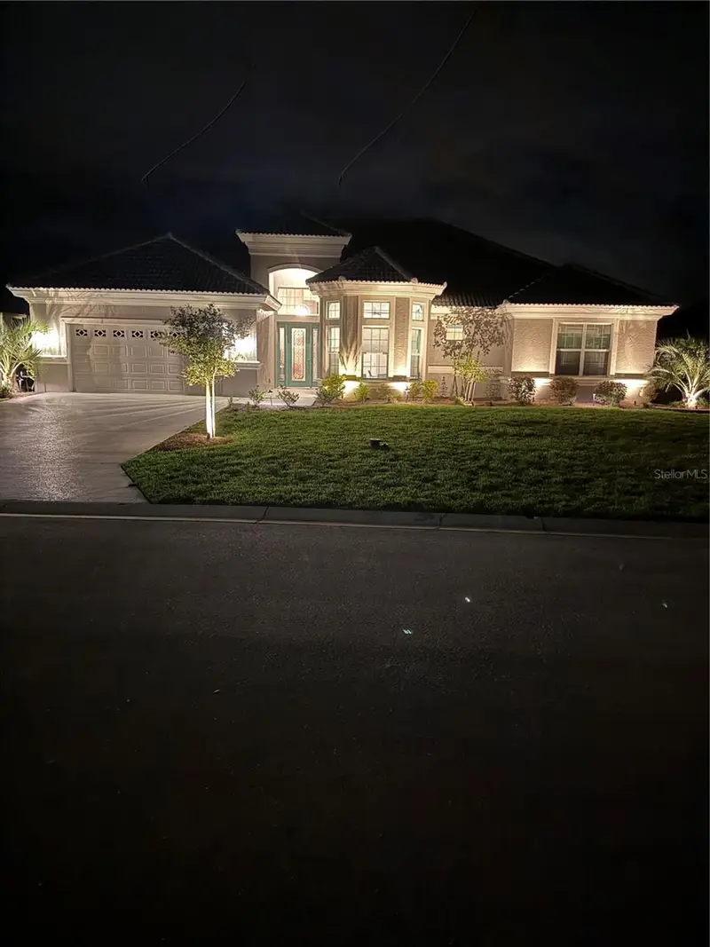 1745 N Commonwealth Way, FL