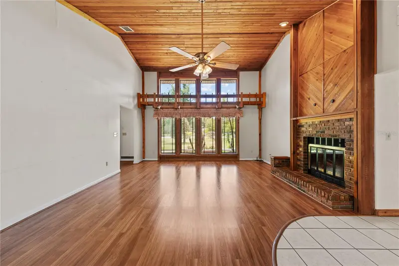 338 Rockwell Cir, FL