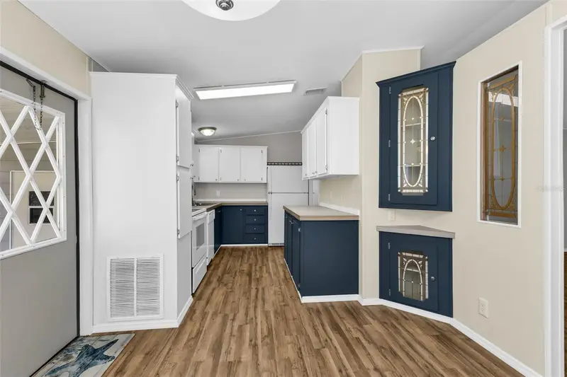503 Madonna, FL