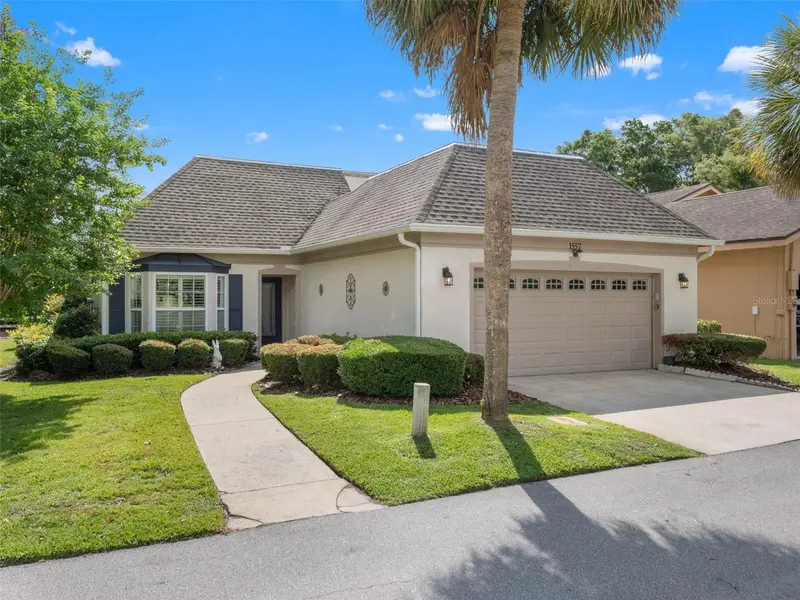 1557 Oak Tree Ct, FL