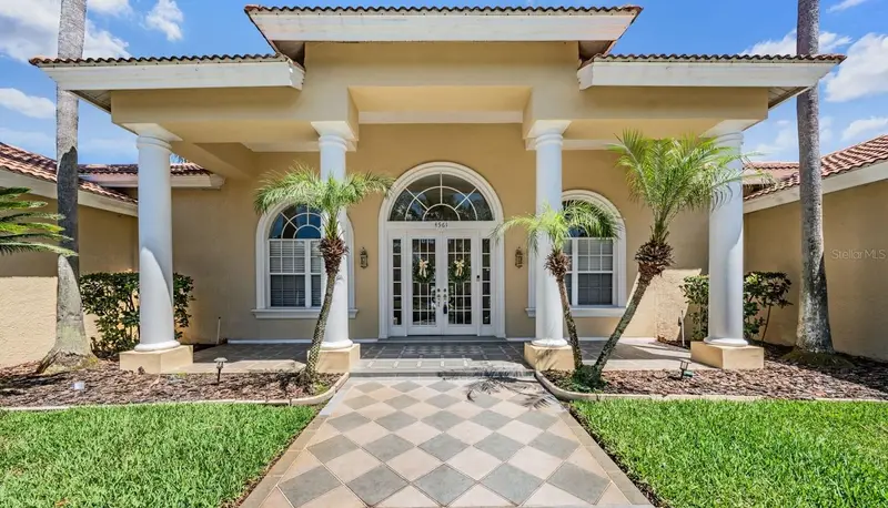 4561 Roanoak Way, FL
