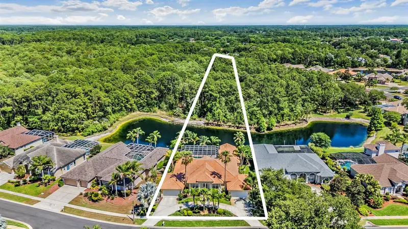 4561 Roanoak Way, FL