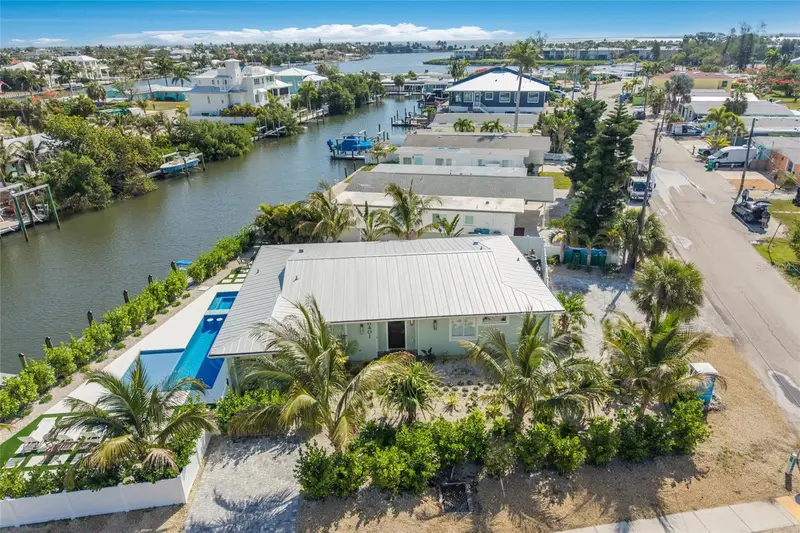 6401 Marina Dr, FL