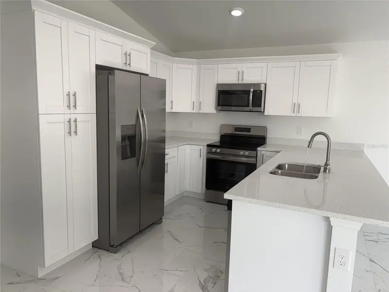 2810 Nw 26th Pl, FL