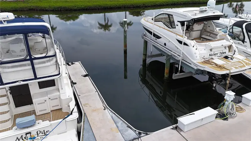 102 Riviera Dunes Way #N-14, FL