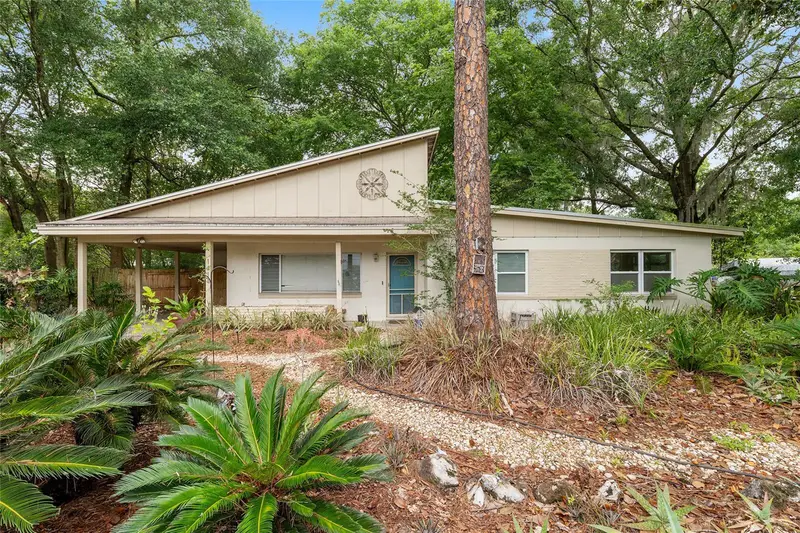 1414 Ne 13th St, FL