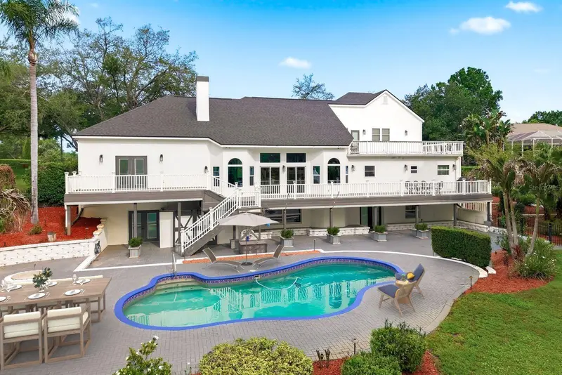 877 Cypress Lakeview Ct, FL