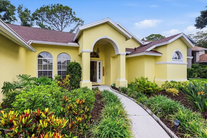 3510 Crystal Lakes Ct, FL