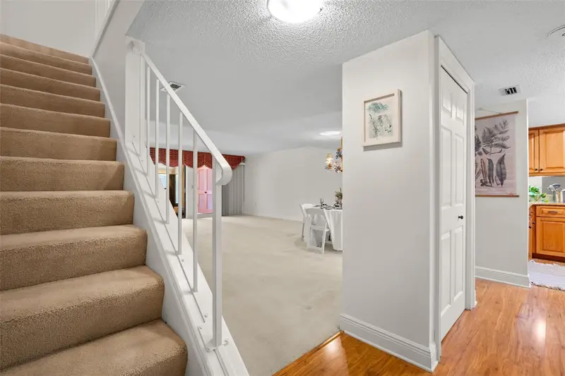 30 Ingrid Pl, FL