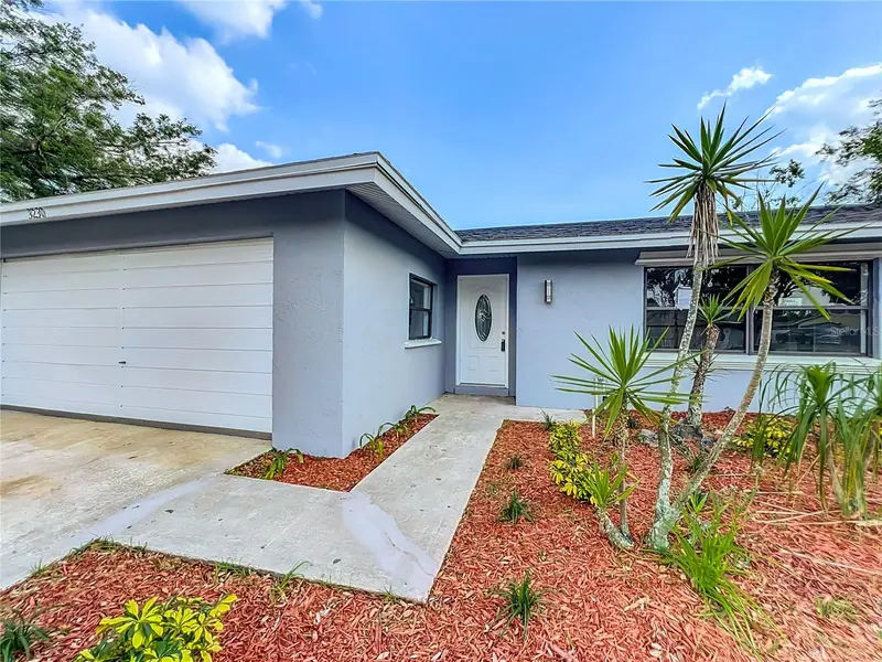 3230 Caulfield St, FL