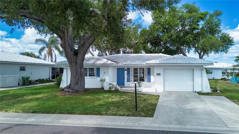 1008 Orchid Ln, FL