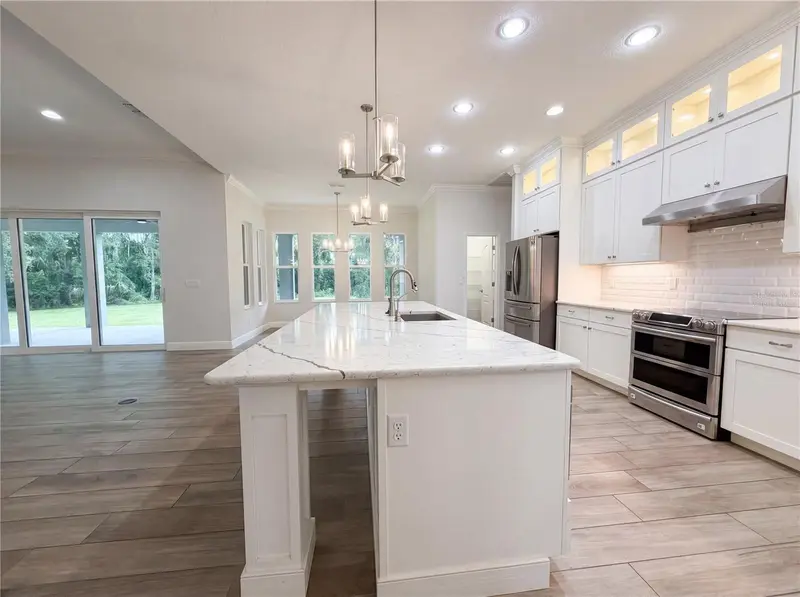 401 River Bed Ct, FL