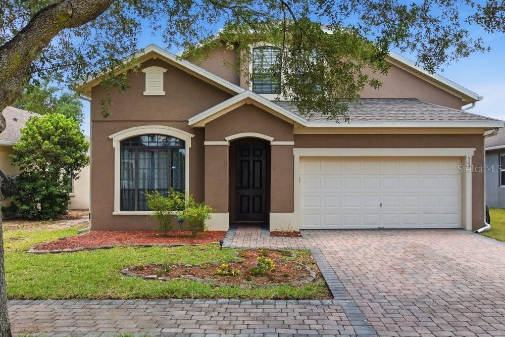 523 Lake Davenport Cir, FL