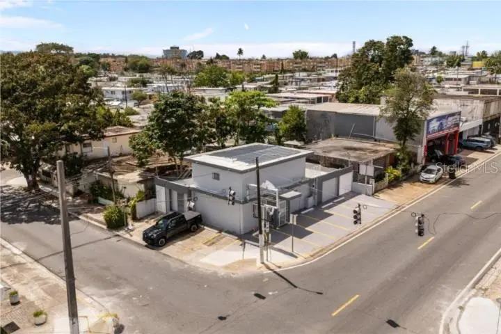 Las Lomas H 22 Ave. San Patricio, PR