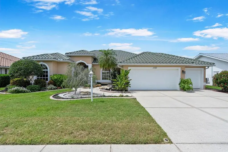1543 Waterford Dr, FL