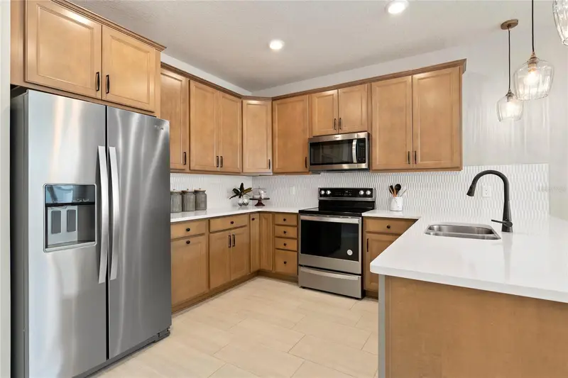 4600 Orchard View Aly, FL
