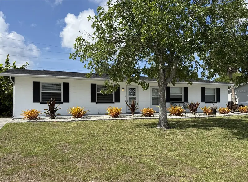 606 Briarwood Rd, FL
