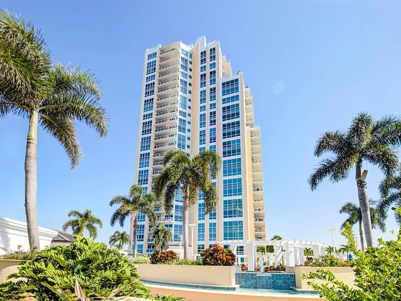 400 Beach Dr Ne #1702, FL