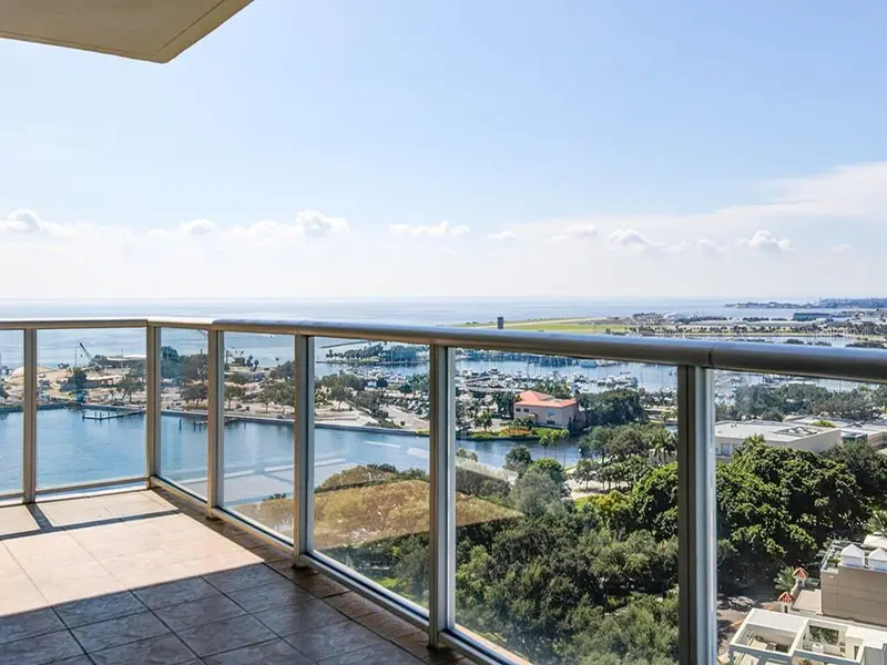 400 Beach Dr Ne #1702, FL