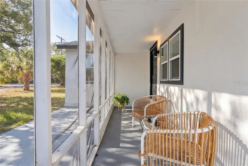 8523 N Edison Ave, FL