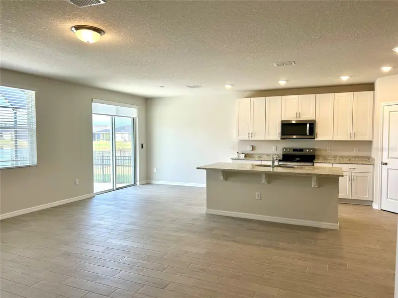 10225 Daybreak Gln, FL