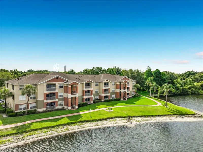 1909 Summer Club Dr #301, FL
