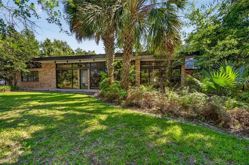 5425 Saddlebrook Way, FL