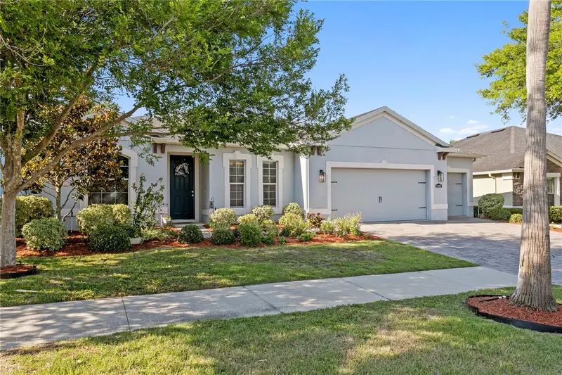 11412 Lake Lucaya Dr, FL