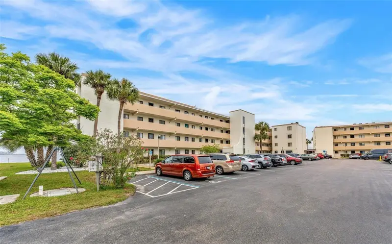 2465 S Washington Ave #A202, FL