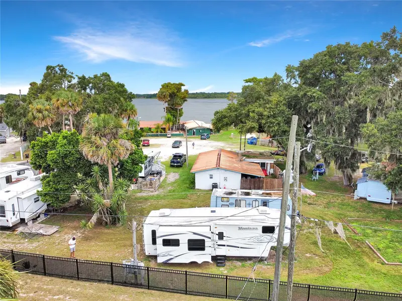 1030 W Lake Marion Rd #4, FL